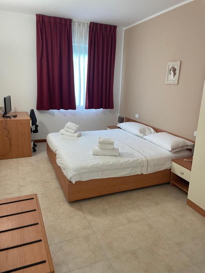 Hotel Sportland Colle Val D'Elsa Zewnętrze zdjęcie
